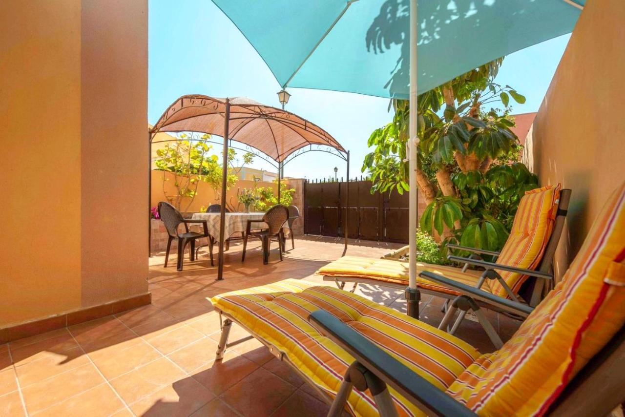 Remarkable 2-Bed House In Arona Arona  Exteriér fotografie