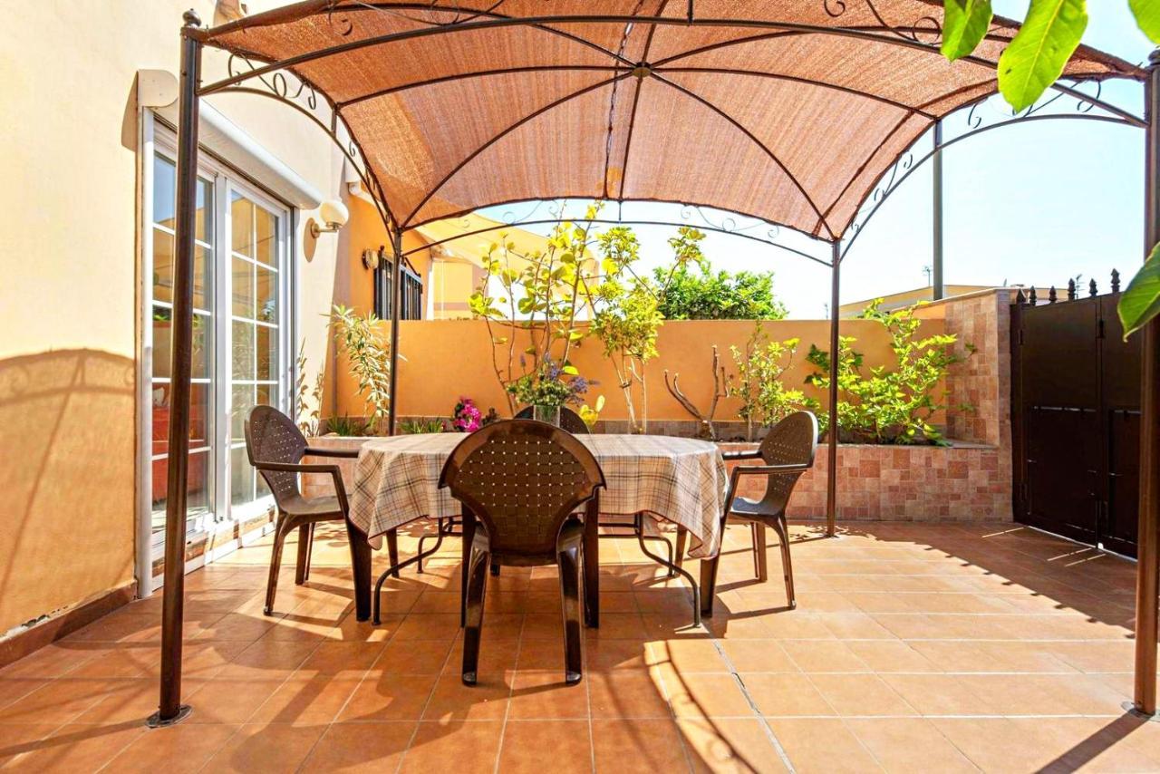 Remarkable 2-Bed House In Arona Arona  Exteriér fotografie