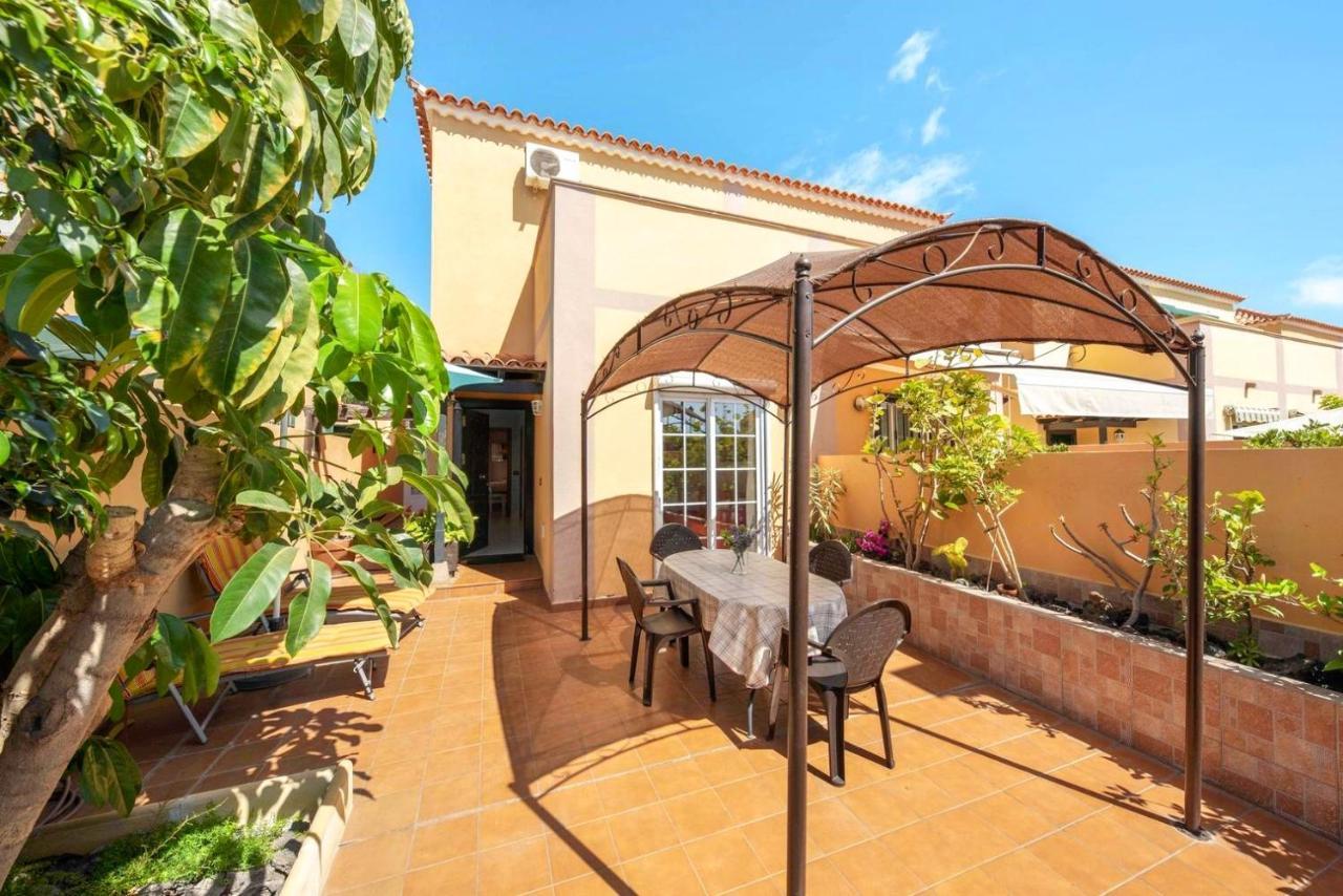 Remarkable 2-Bed House In Arona Arona  Exteriér fotografie