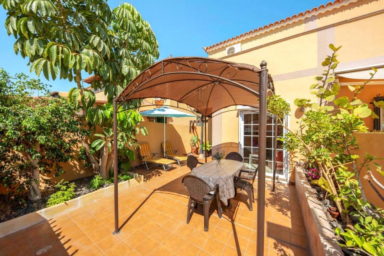 Remarkable 2-Bed House In Arona Arona  Exteriér fotografie